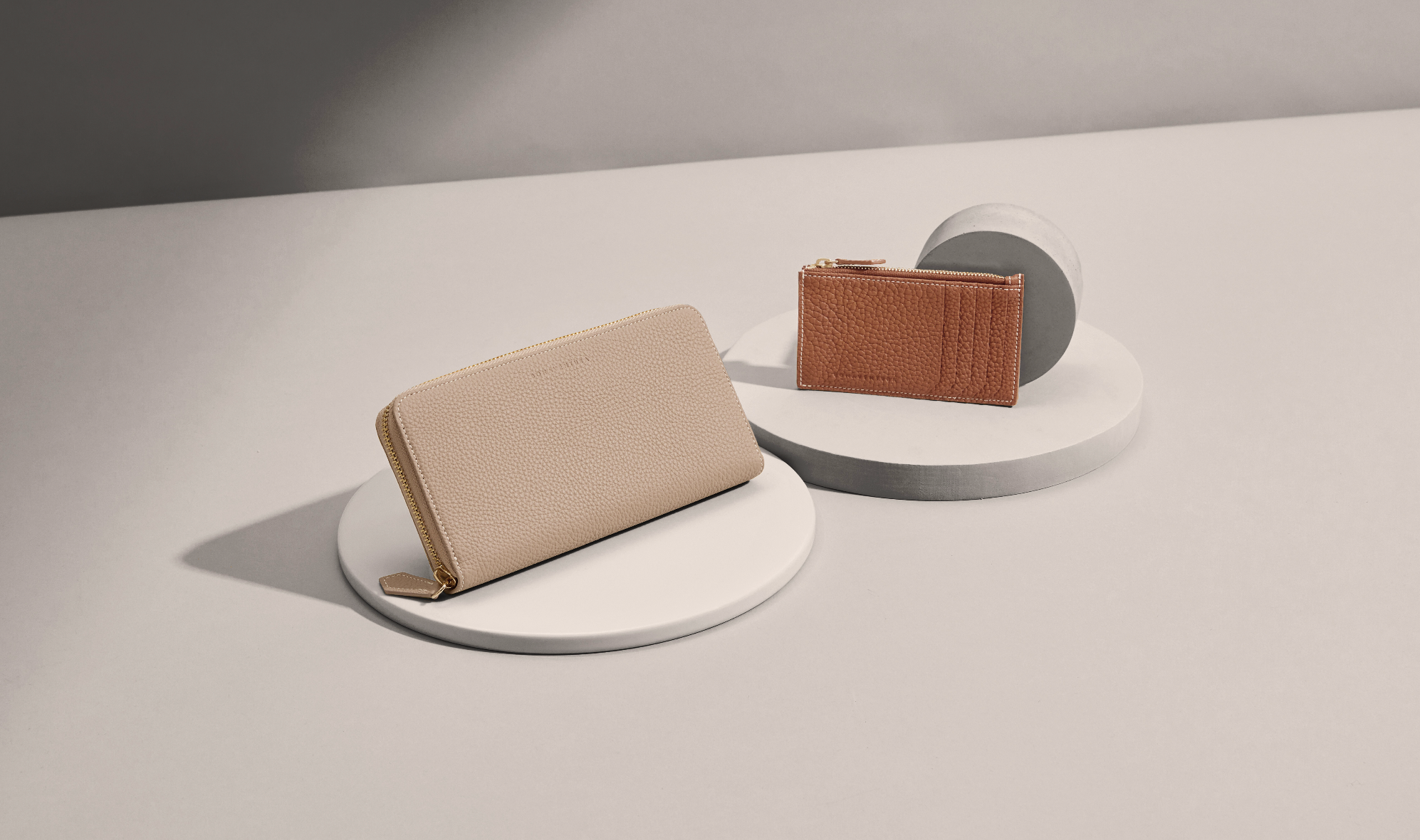 A selection of elegant and thoughtful wallets from BONAVENTURA.