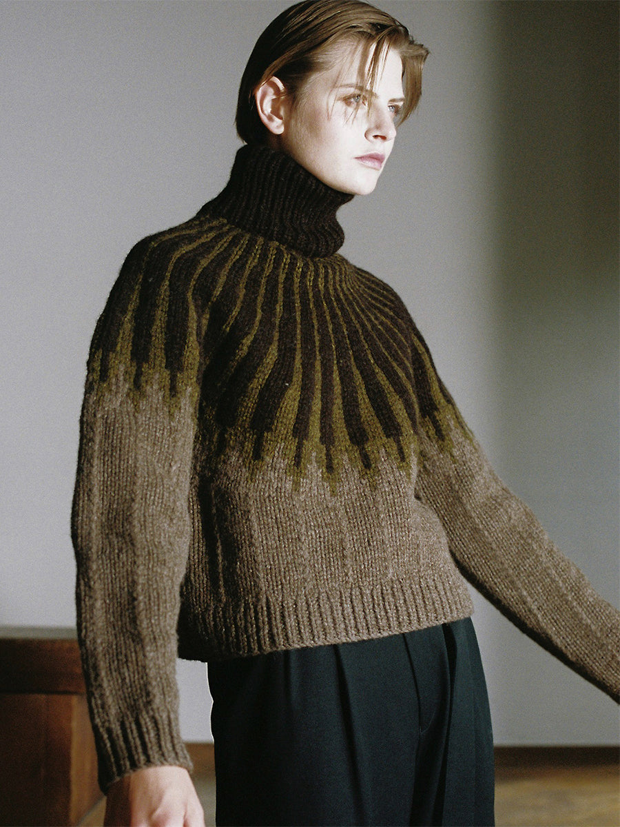 Mana Knit Sweater / Brown