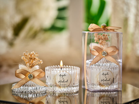 Handcrafted Soy Wax Candles in Glass Jar - Custom Fragrance & Elegant  Design