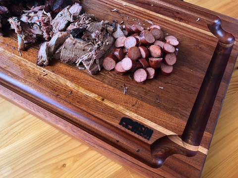 Maple Cutting Board, Grooves for catching bread crumbs