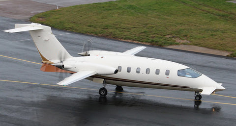 Avanti taxiing to runway