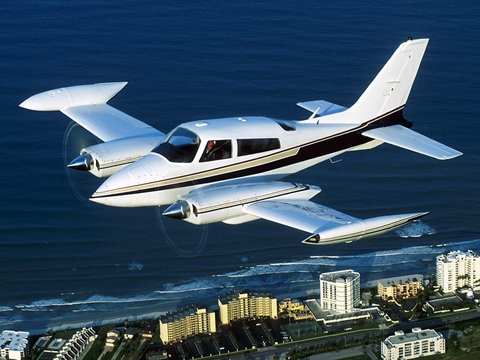 Cessna 310 in cruise