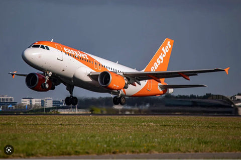 EasyJet A320 landing