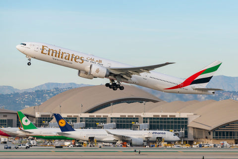 Emirates 777 takeoff