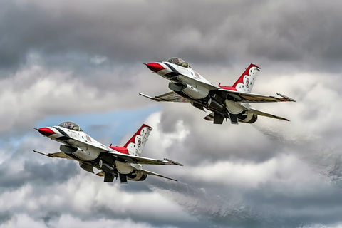 2 Thunderbirds taking off