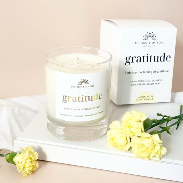 gratitude candle2.jpg__PID:10735f5e-7e04-4682-af36-28dc7202b454