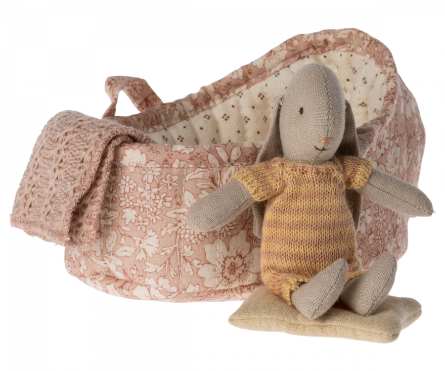 Bunny in Carry Cot Micro || Dark Powder