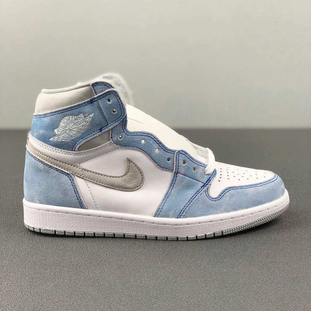 jordan 1 retro high og hyper royal price