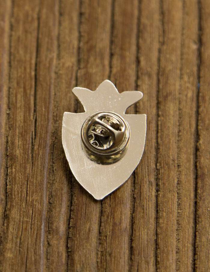 THE HIVES "Crest" Metal Pin