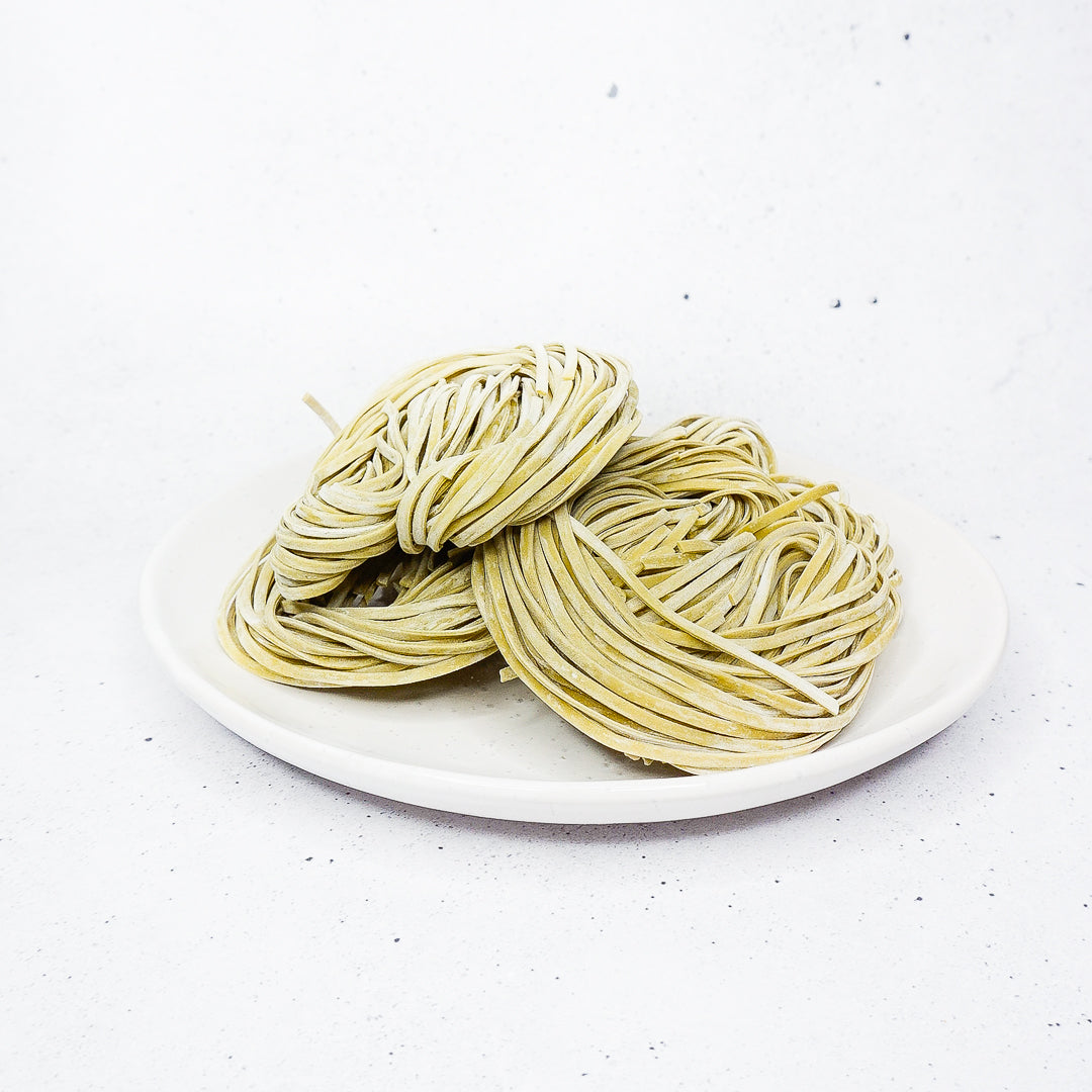 Spinach Ramen Noodles - Naked Asian Grocer product image