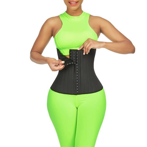 Get ready with meeeeee I'm wearing my invisible waist trainer from  @simplysnatched_ Wearing a size medium Dm @simplysnatched_ and ge