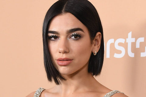 dua lipa brune coupe carré