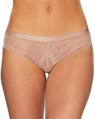  b.tempt'd by Wacoal Women's Lace Kiss Thong Panty