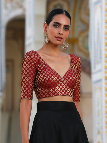 SAVE this for Diwali & Wedding Season😌💖 Find not just one but two last  tips for big bust blouse style guides: - if you like wearin
