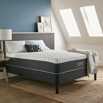 sleepy's hush 10 inch plush encased coil mattress