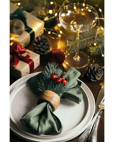 Christmas Table Setting