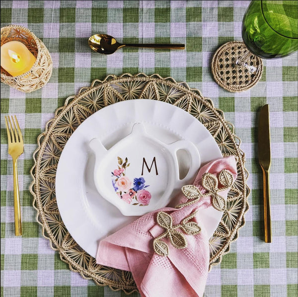 St Patrick's Day Table Settings with Pink Napkins