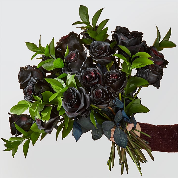 Darkness Halloween Bouquet – flowersnflour