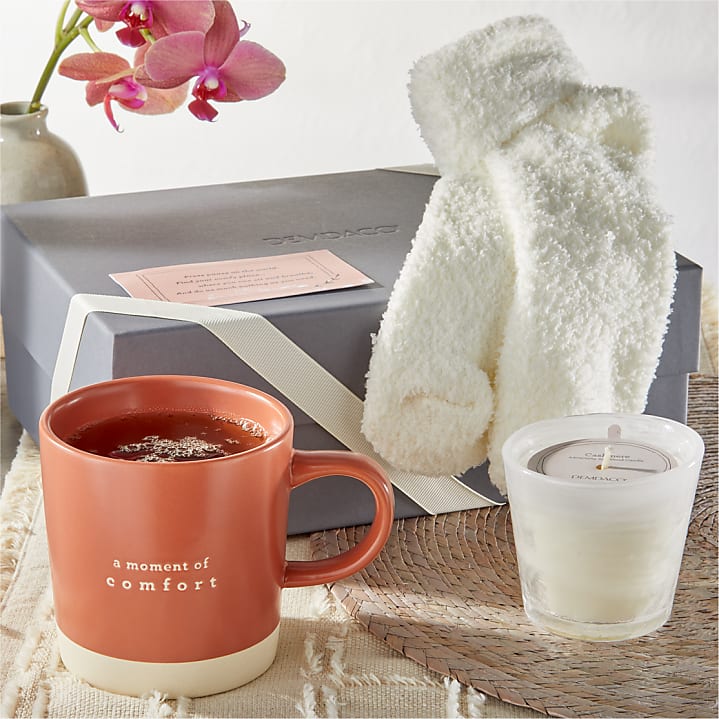 product image for A Moment of Comfort Gift Box