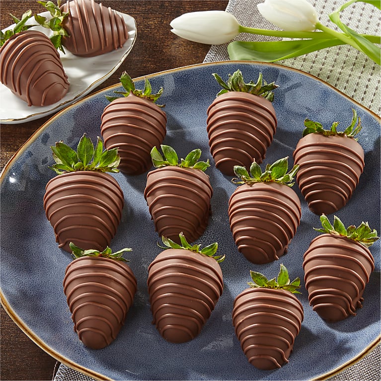 Belgian Milk Chocolate Covered Strawberries- 12pc