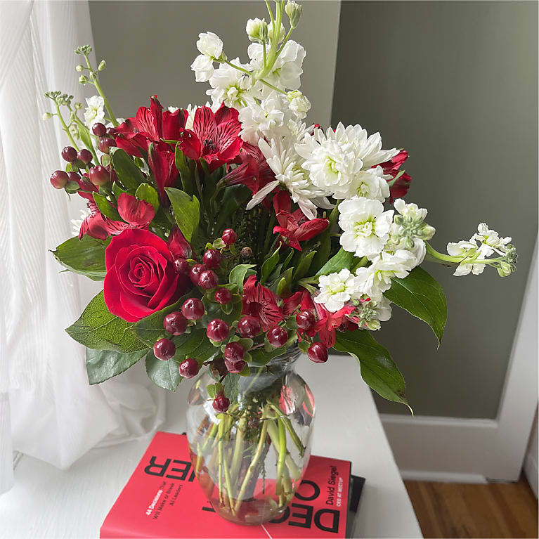 Merry Moment Bouquet – A Florist Original
