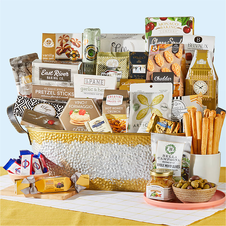 Gourmet Deluxe Gift Basket