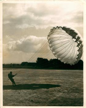 RAF parachute