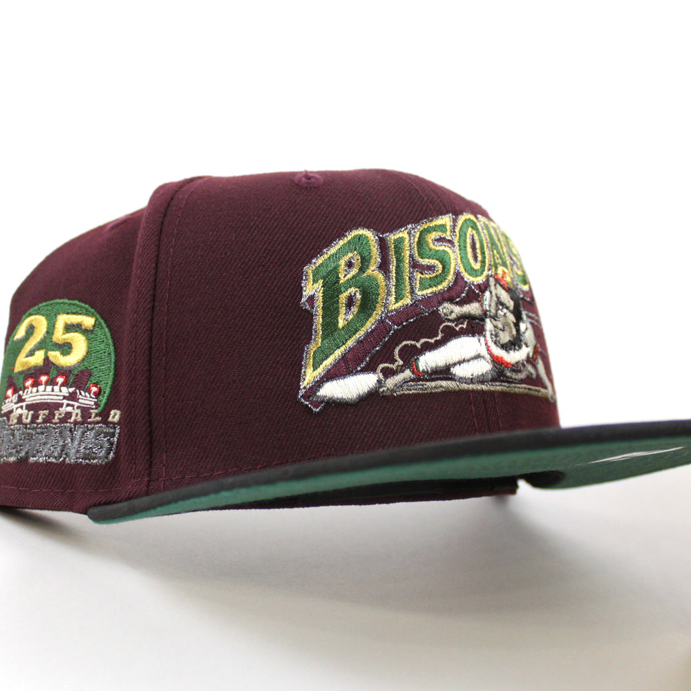 Buffalo Bisons Custom Two Tone Fitted Hat Sz 7 Red Black Green UV, Corduroy  Brim