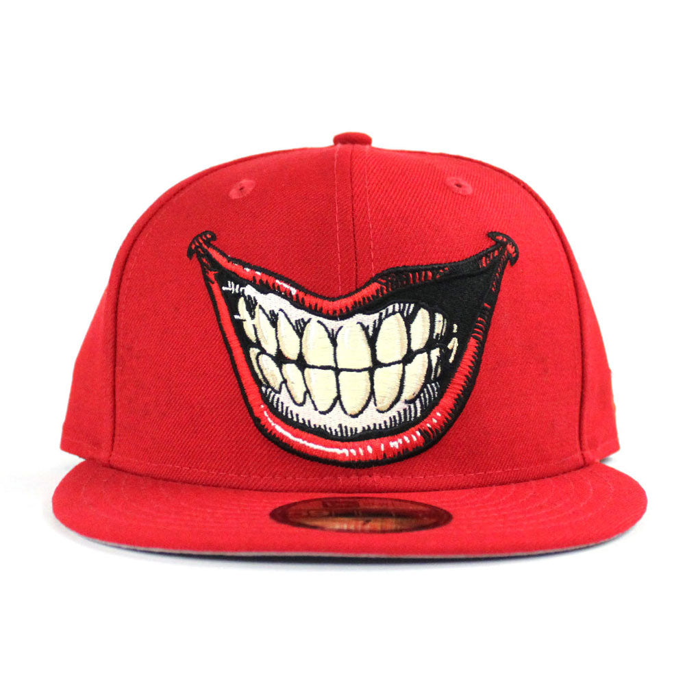 JOKER SMILE ‚ÄéDC Comics New Era 59Fifty Fitted Hat in Red with Gray ...