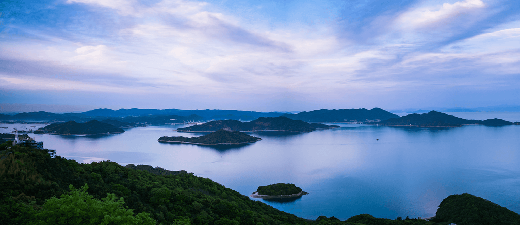 Seto_Inland_Sea_Binnenmeer_AdobeStock_164917945_Webshop_tiny_1024x1024.png?v=1647121715