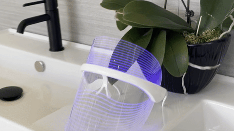 self care led light therapy mask