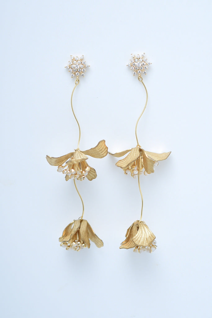 monshiro♡suzuran bouquet earringレディース