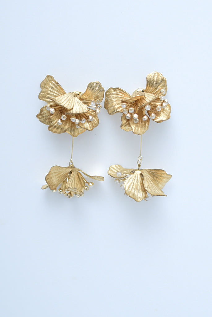 イヤリング モンシロ poppy tsubomi earring-