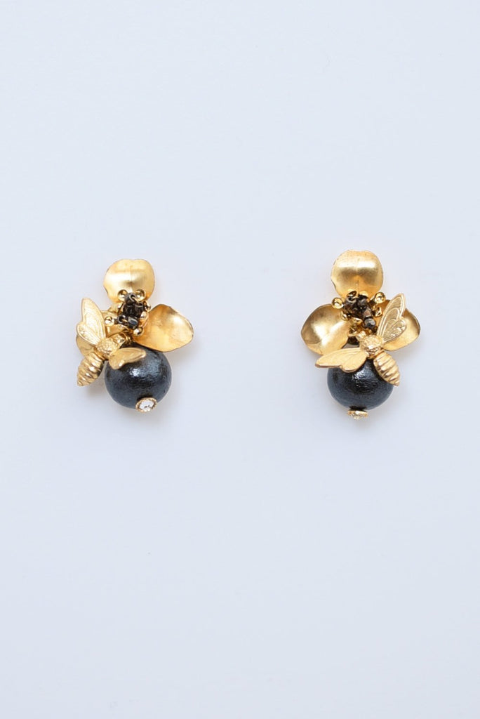 cornus bouquet earring – monshiro official web site