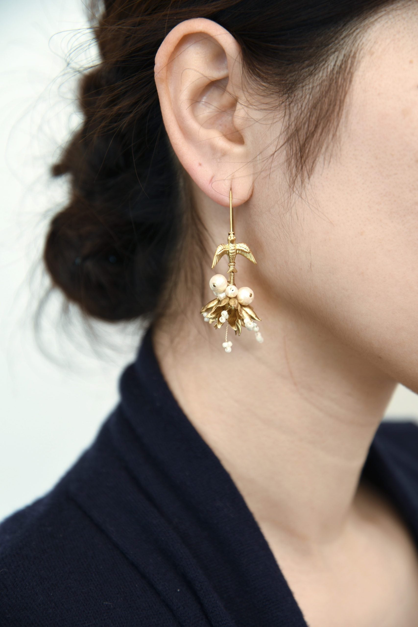 cornus hoop earring – monshiro official web site