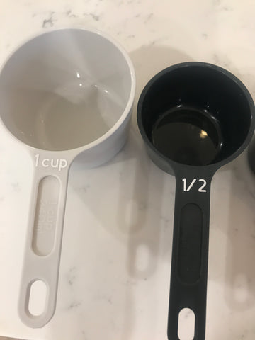 Measuring Cups Labeled