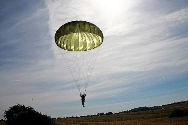 parachute militaire
