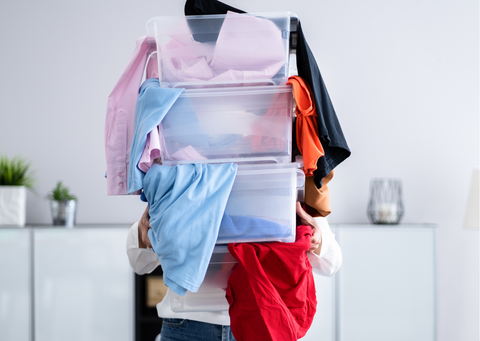 decluttering clothes 