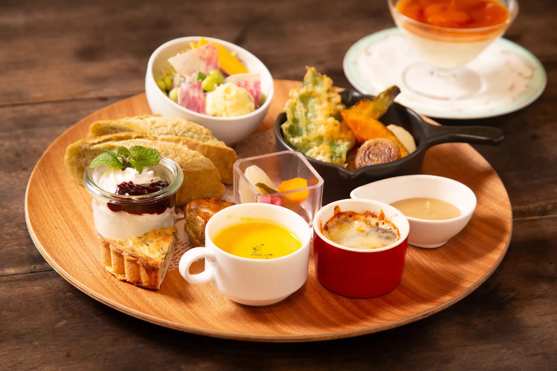 Tohoku Farm's Three Types of Cakes with Nuts and Wild Vegetables