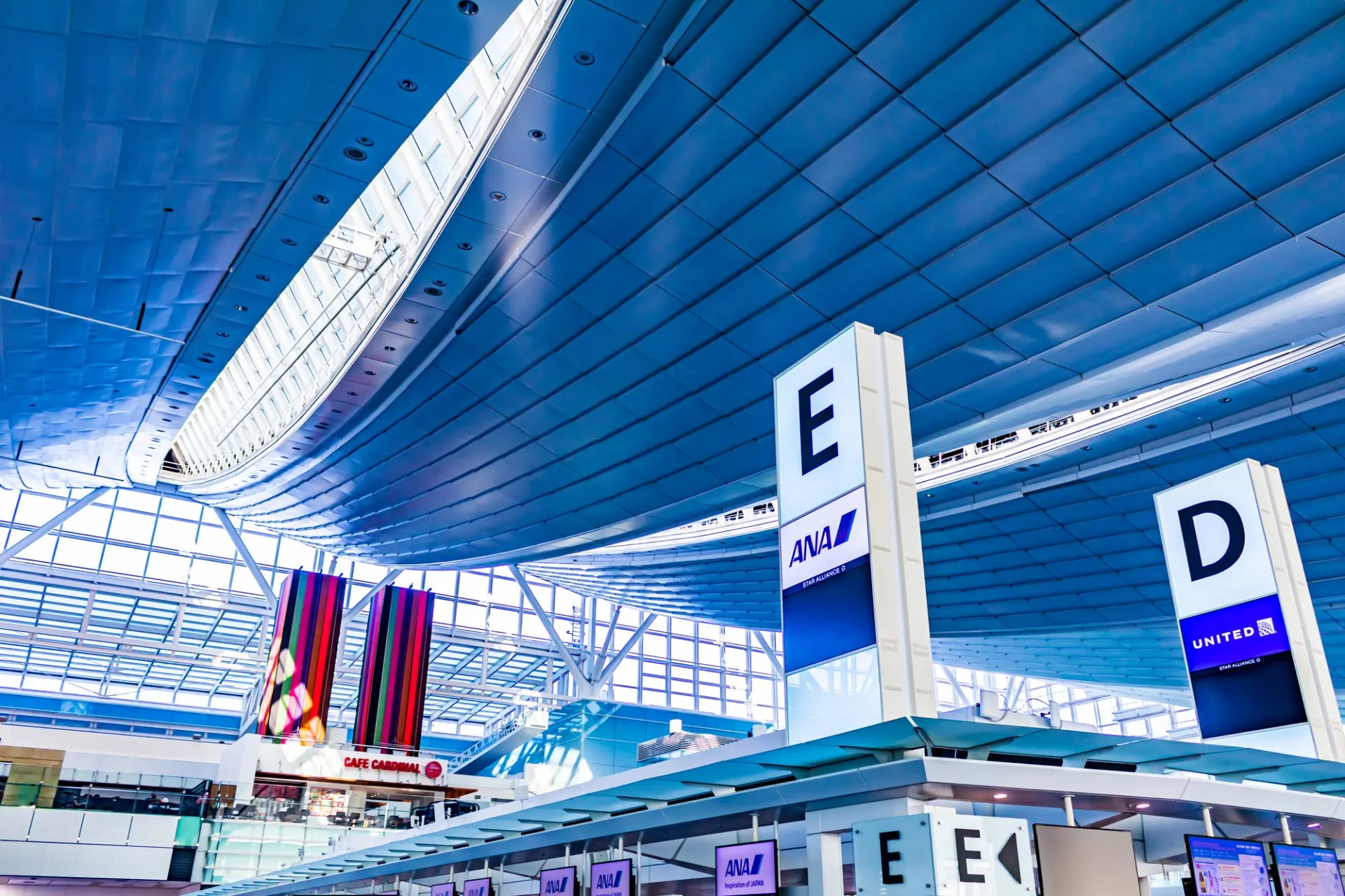 Arrive at Yokohama within 1 hour of landing at Haneda Airport