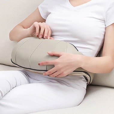 Massager-of-Shoulders-and-back-Bronhealth ©, Massager--neck-and-shoulders-Shorts-Shiatsu, Massager-Cervical-with-3D -Retro-and-function-Set-to-relaxation -De-fatigue-in-house, Office-o-Car-2-Year-Guarantee, Bronmart, ES, FR, IT, NL, BE, DE, PT, CO.UK, shoulder massager, back, Shiatsu neck, with heat function, cervical massager, electric massage cushion, 16 massage heads, gift for women, men, office, car and home, bronmart.españa