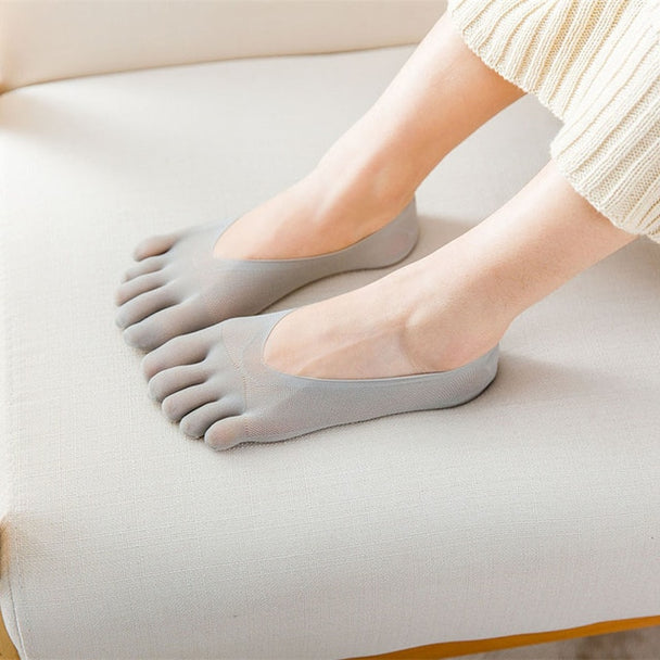 Clínica Postural: Podología y fisioterapia - 🧦¿Conoces los calcetines five  fingers o 5 dedos? 🏃Son muy recomendables para corredores por 3 motivos👇  1⃣Absorben el sudor y los dedos se mantienen secos. ✓Extra