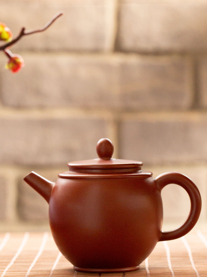 Enhance Your Daily Tea Ritual With These American-Made Teapots 