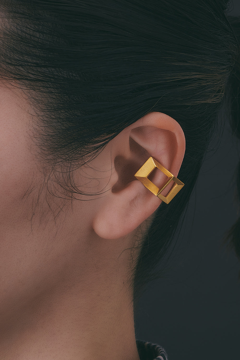 ronchamp Ear cuff Cube / Gold