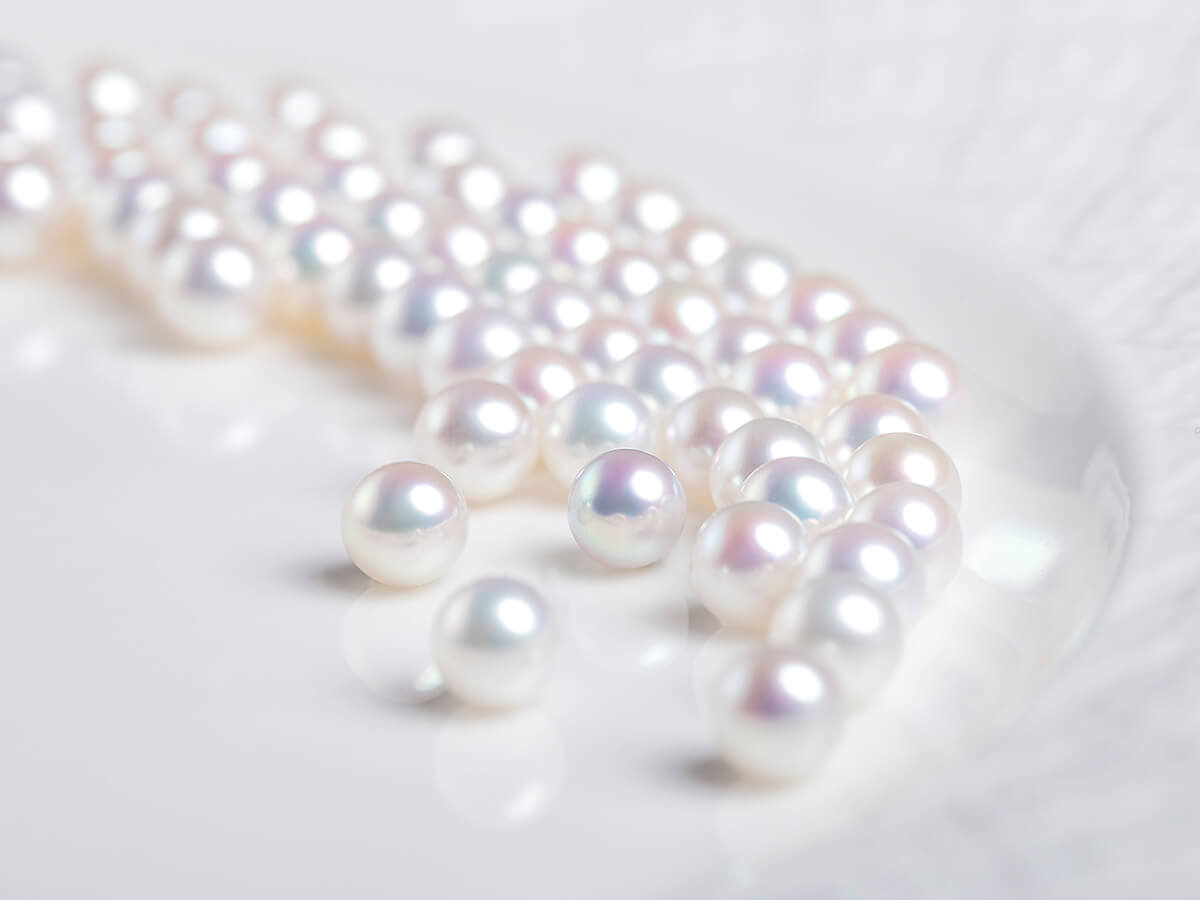 freshwater ak loose pearl.jpeg__PID:f609fa83-8994-4729-a3a3-8ec755aa399d