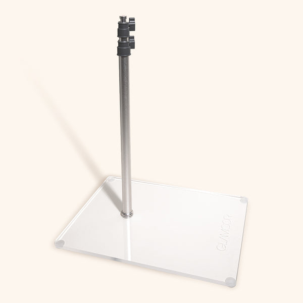 Universal flat stand for glamcor light