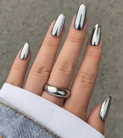 Chrome nails for Christmas nails