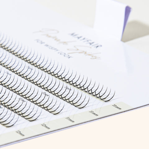 Premade lash spikes in tray