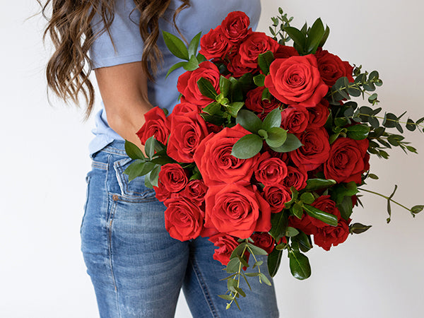 La Florela bouquet roses roses on valentine's day meaning