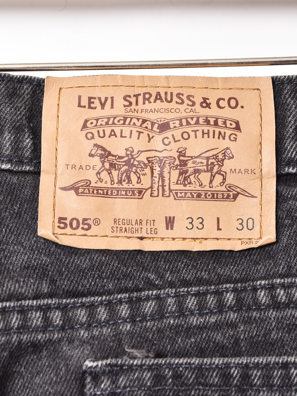 グアテマラ製 Levi's 505 ブラックデニムパンツ W33 – 古着屋Top of